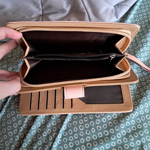 Pink hollow leaf wallet - Picture 5 of 6